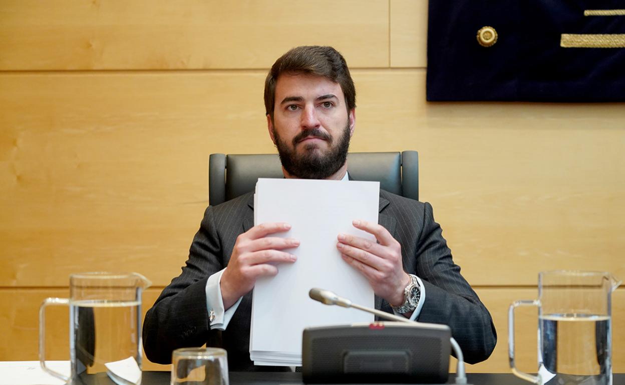 En la categoría de Medalla a la defensa y atención a las víctimas del terrorismo, se concedió la citada distinción en el año 2020 a Juan José Aliste