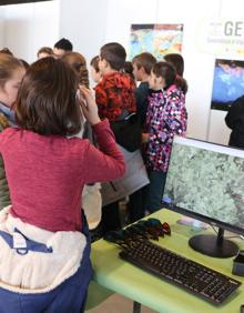 Imagen secundaria 2 - Primera jornada de Expociencia en el Palacio de Exposiciones.