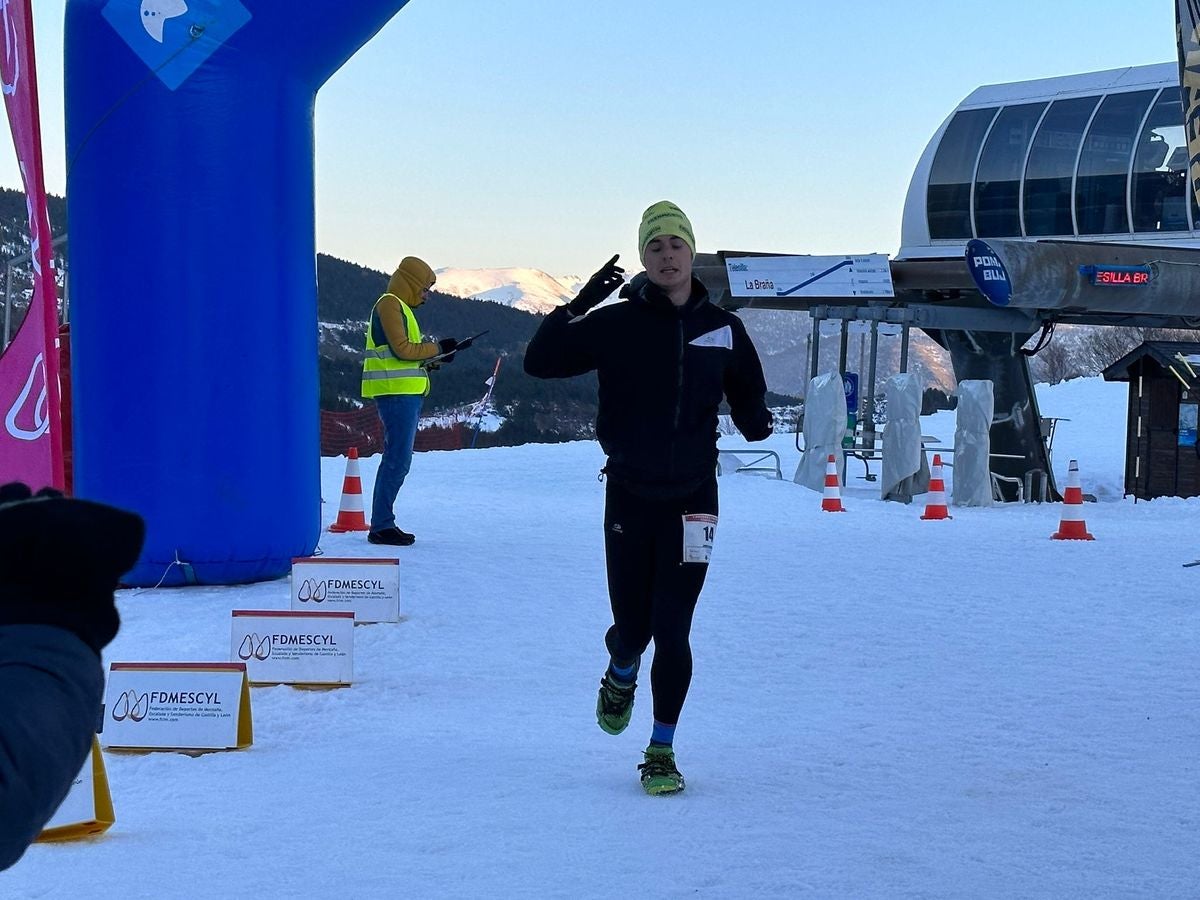 La estación de esquí de Valle Laciana-Leitariegos ha celebrado este fin de semana el Snow Weekend Festival con una gran participación de corredores y amantes de los deportes de invierno.