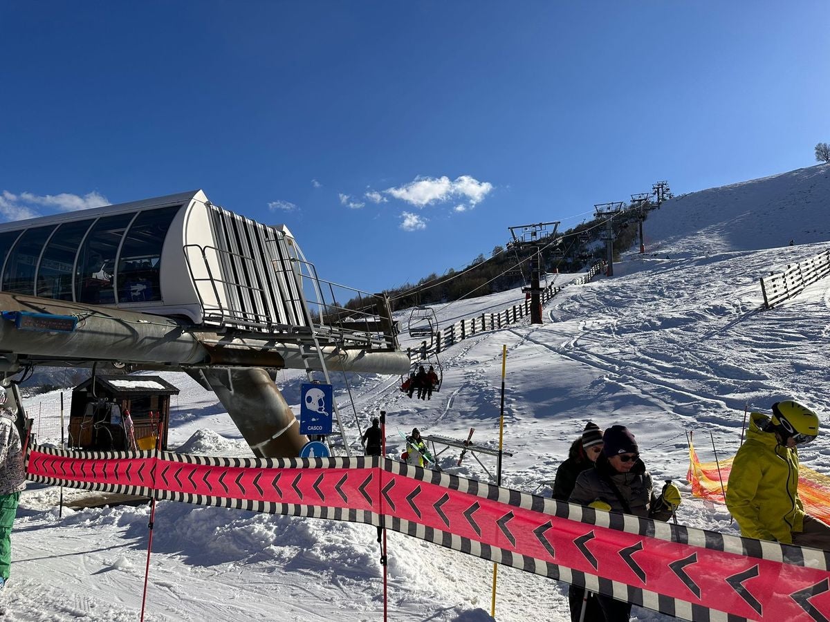 La estación de esquí de Valle Laciana-Leitariegos ha celebrado este fin de semana el Snow Weekend Festival con una gran participación de corredores y amantes de los deportes de invierno.