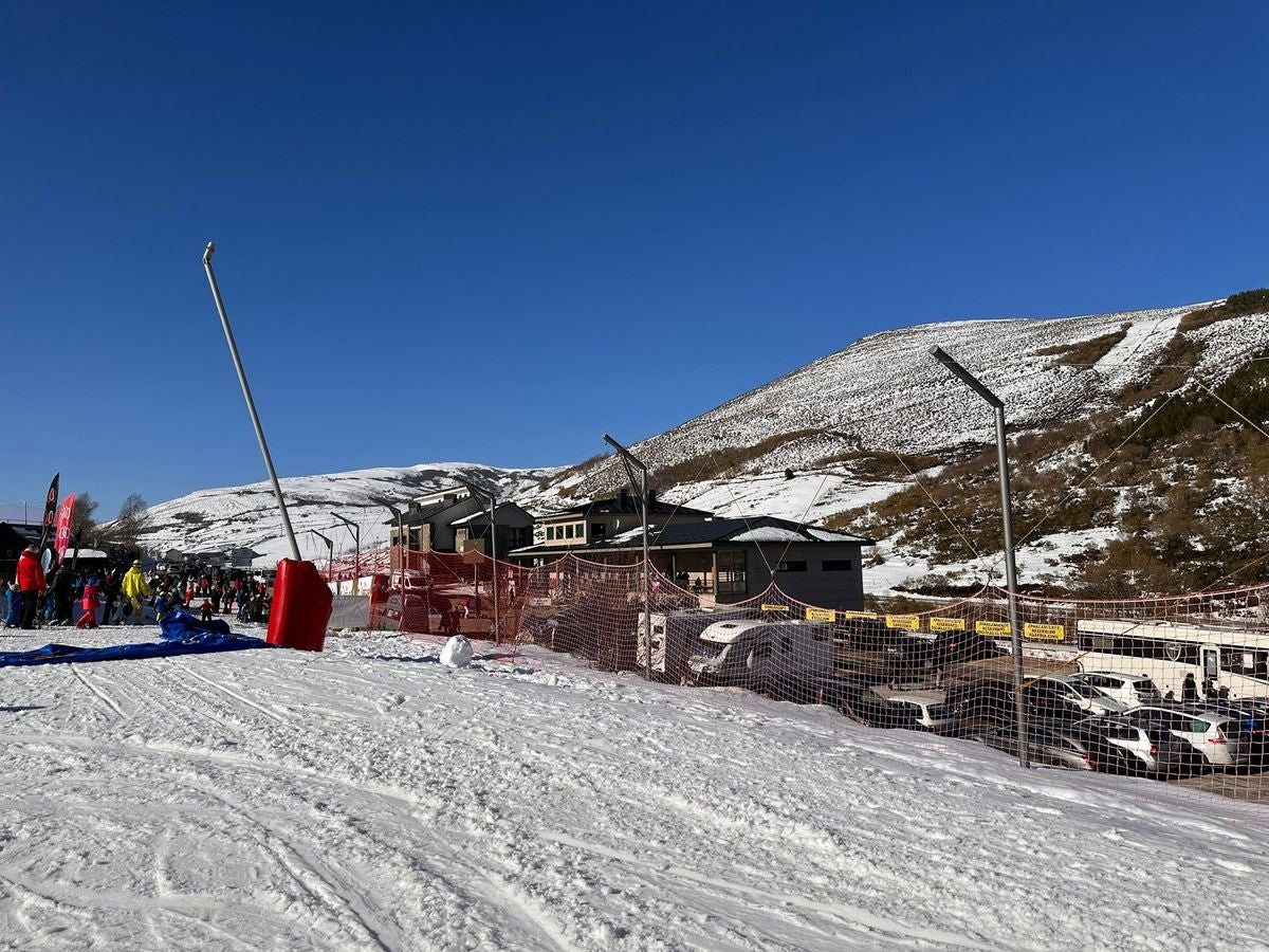 La estación de esquí de Valle Laciana-Leitariegos ha celebrado este fin de semana el Snow Weekend Festival con una gran participación de corredores y amantes de los deportes de invierno.