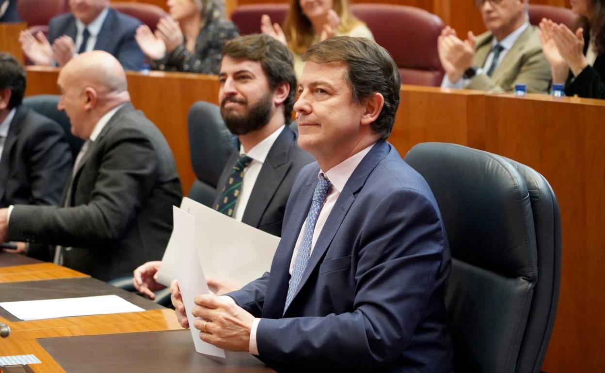 El presidente de la Junta de Castilla y León, Alfonso Fernández Mañueco, en el último pleno de las Cortes.