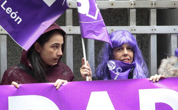 UGT y CC.OO critican las políticas «contra las mujeres» de la consejería de Empleo