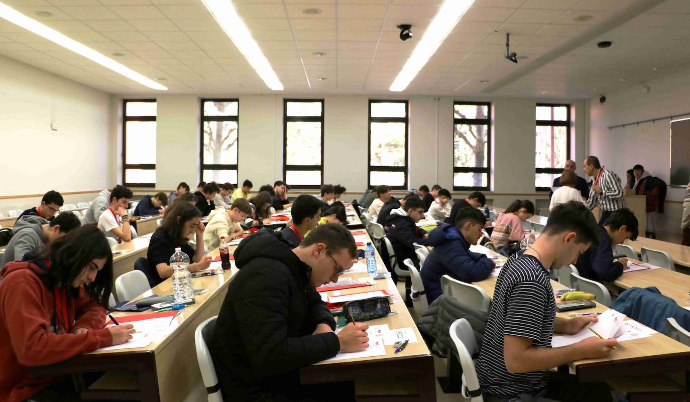 as pruebas se celebran en la Escuela de Ingenierías Industrial, Informática y Aeroespacial de la ULE y la entrega de medallas será mañana en el Aula Magna San Isidoro.