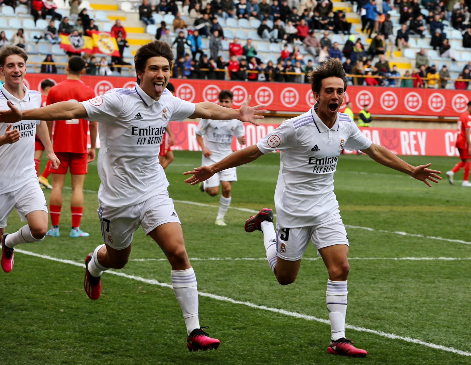 Real Madrid y Almería disputaron la final de este torneo en el estadio Reino de León, con victoria madridista