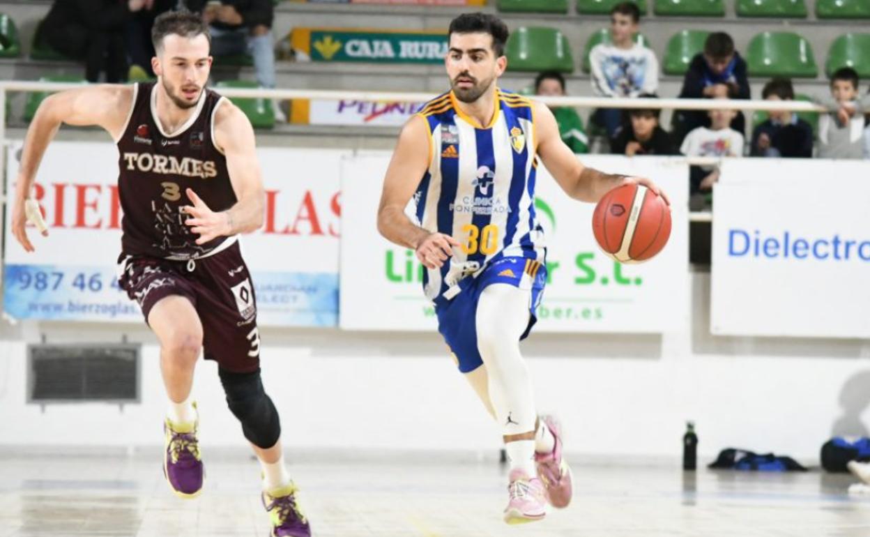 El equipo ponferradino logra su segunda victoria seguida.