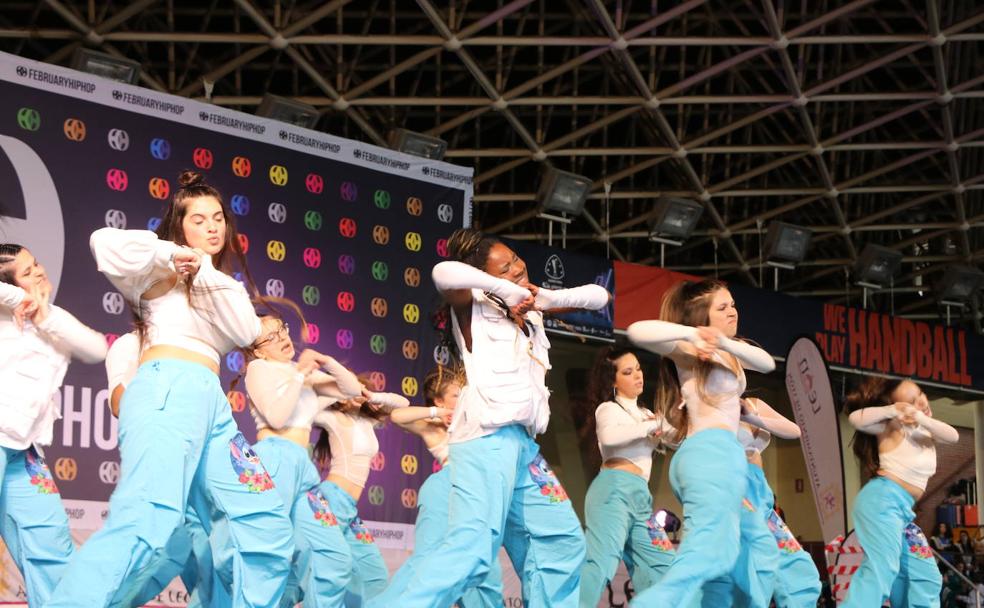 El grupo leonés perteneciente a la escuela de baile 'Cras Dance' en el February Hip Hop este domingo 