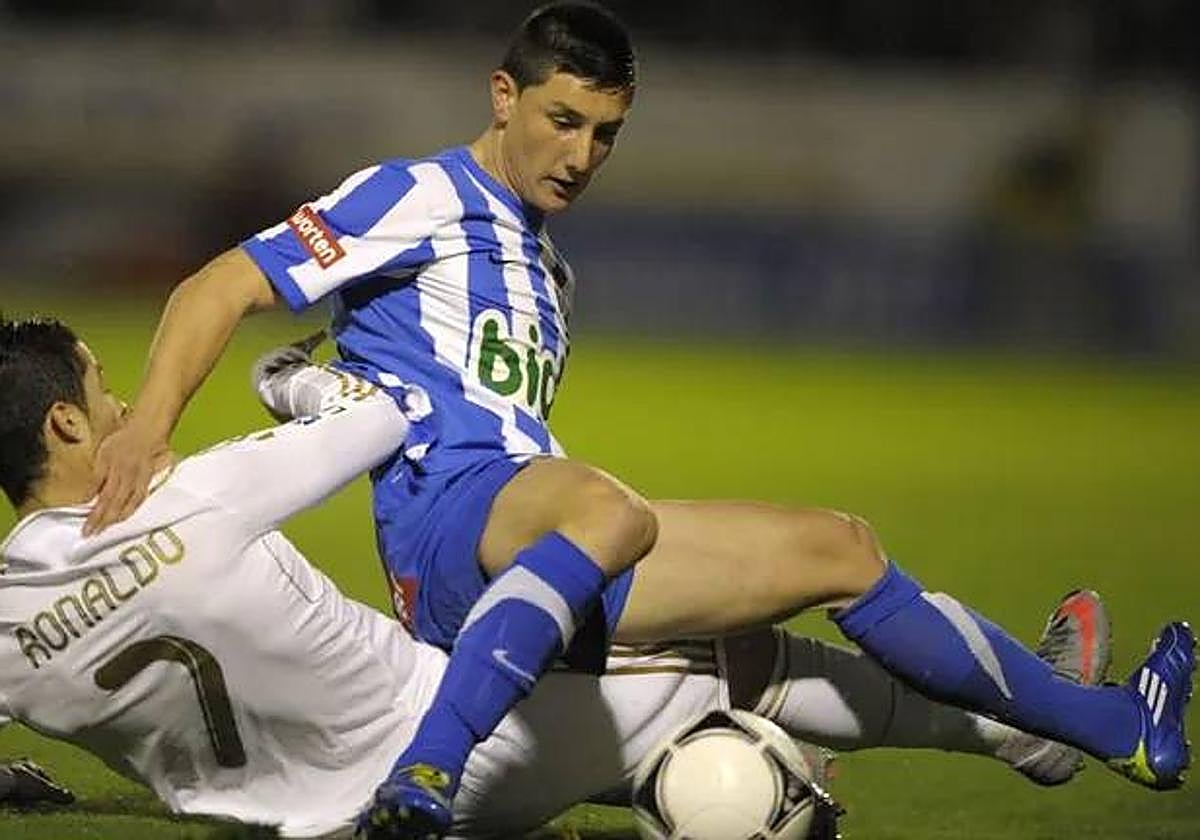Borja Valle, en su primera etapa con la Ponferradina en la temporada 2011/12.