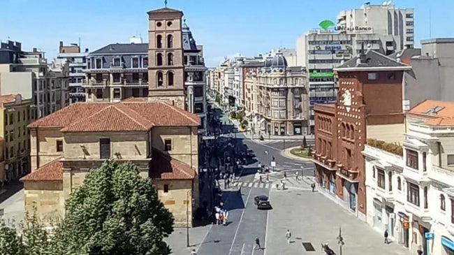 Önceki resim - Legion VII Caddesi ve Hastanesi; Hiçbir zaman var olmayan ve bugün Leon'un kahramanları olan iki Sokak