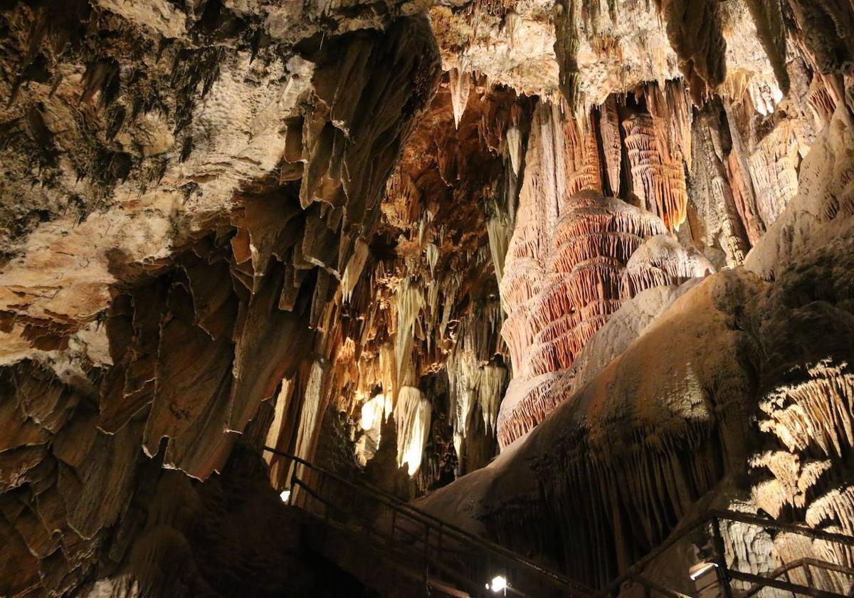 La cueva de Valporquero.