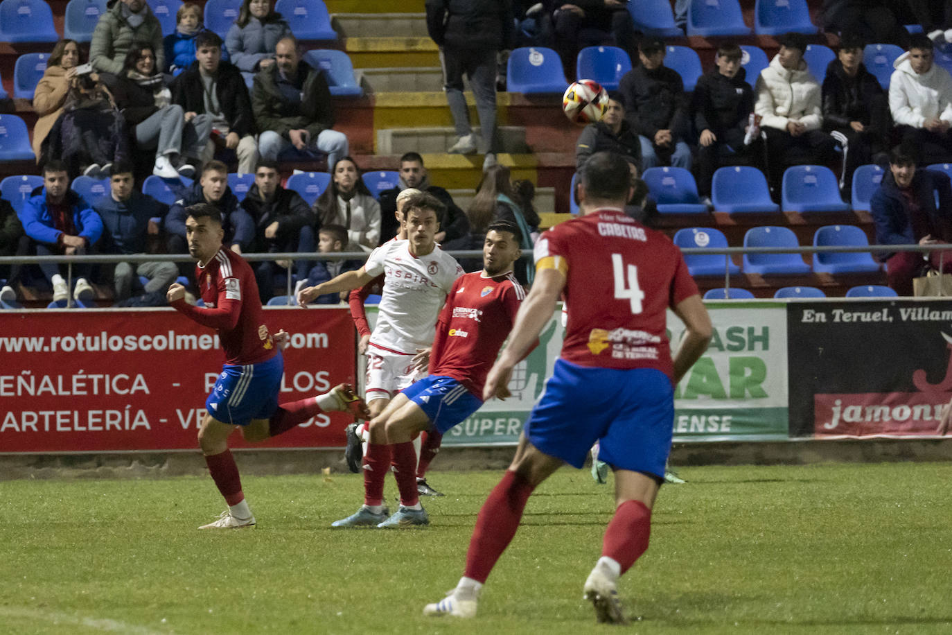 CD Teruel contra Cultural Leonesa