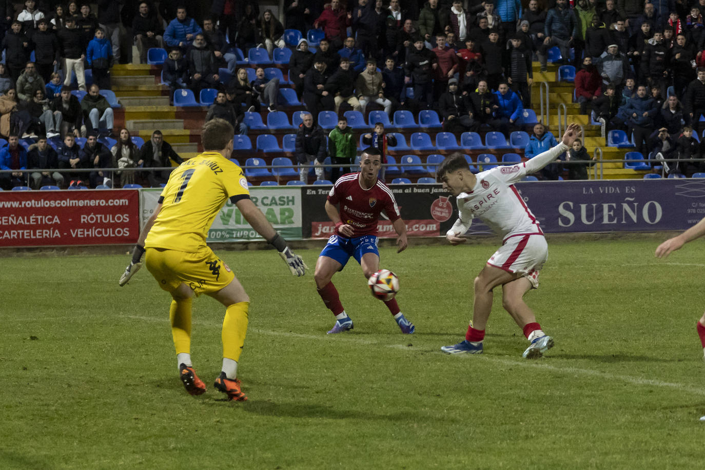 CD Teruel contra Cultural Leonesa