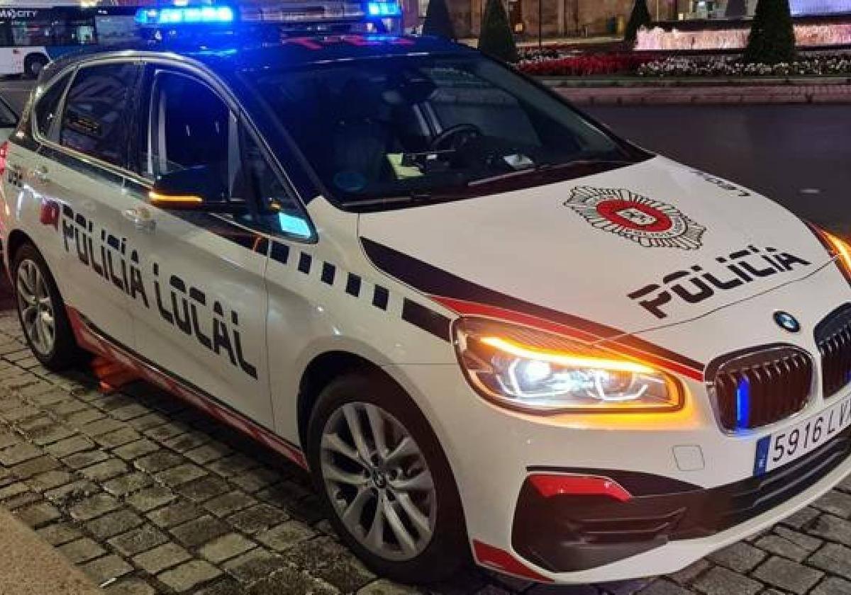 Vehículo de la Policía Local de León.