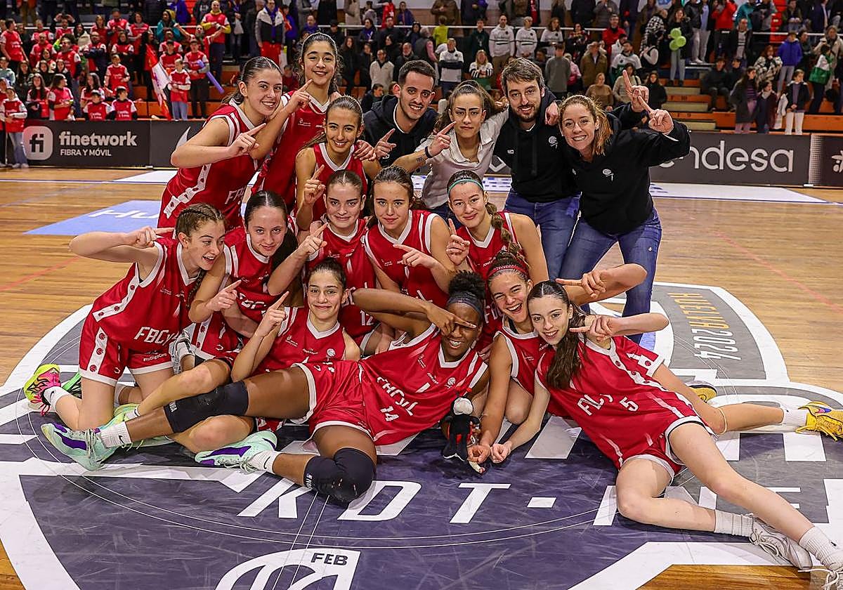 Tres leonesas, campeonas de España infantil de baloncesto