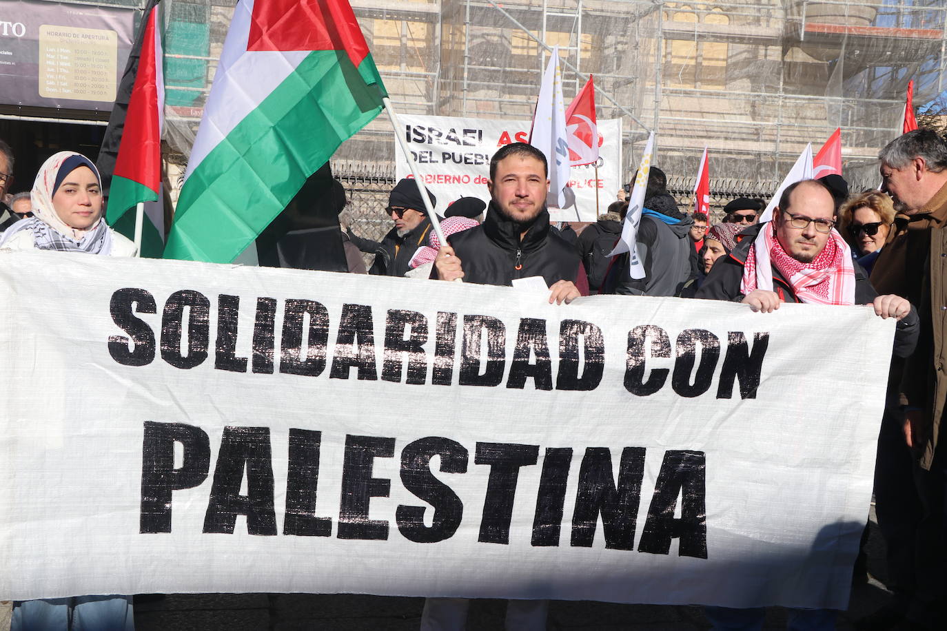 León se concentra por Palestina