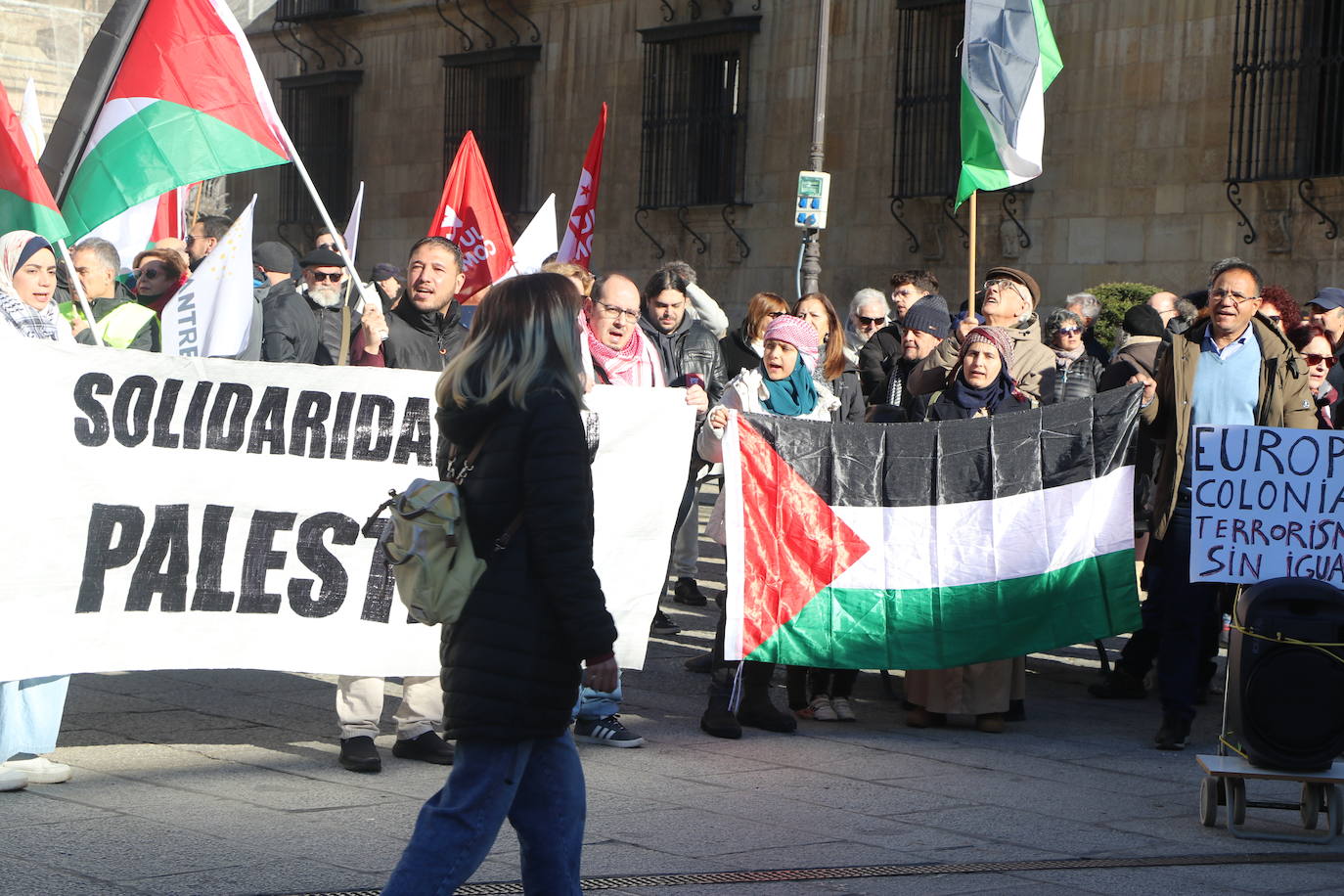 León se concentra por Palestina