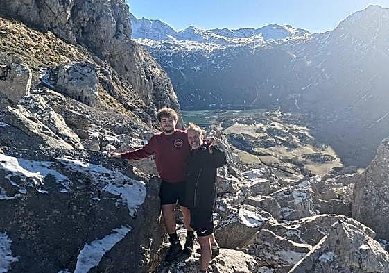 Javier y Carlos descubren Babia mientras participan en el programa.