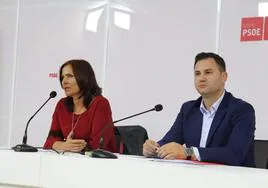 Javier Alfonso Cendón y María Luz Martínez Seijo, en rueda de prensa.