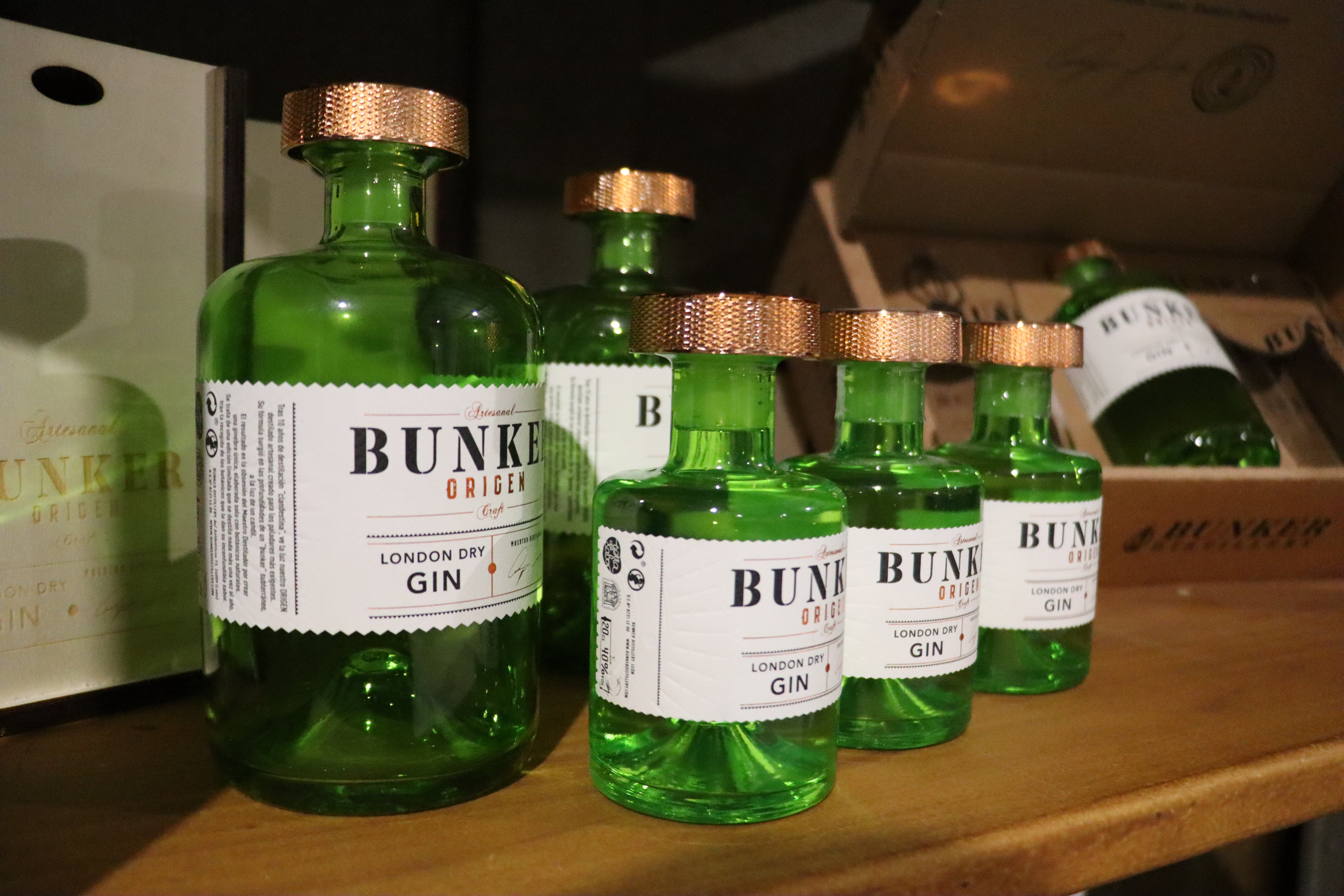 Ginebra Bunker Original en diferentes formatos.