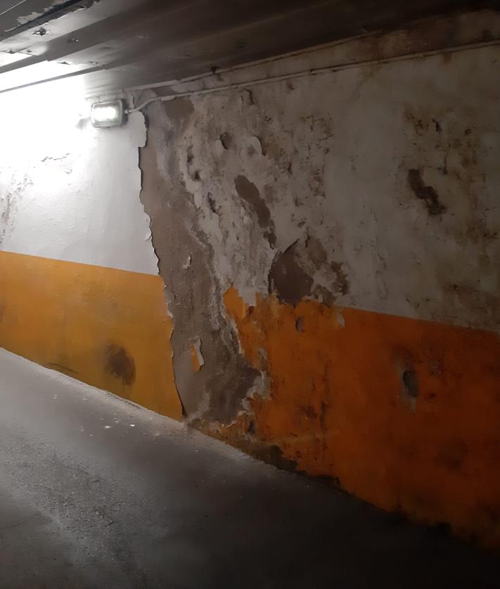 Imagen secundaria 2 - Denuncian el estado de abandono del parking de Santo Domingo