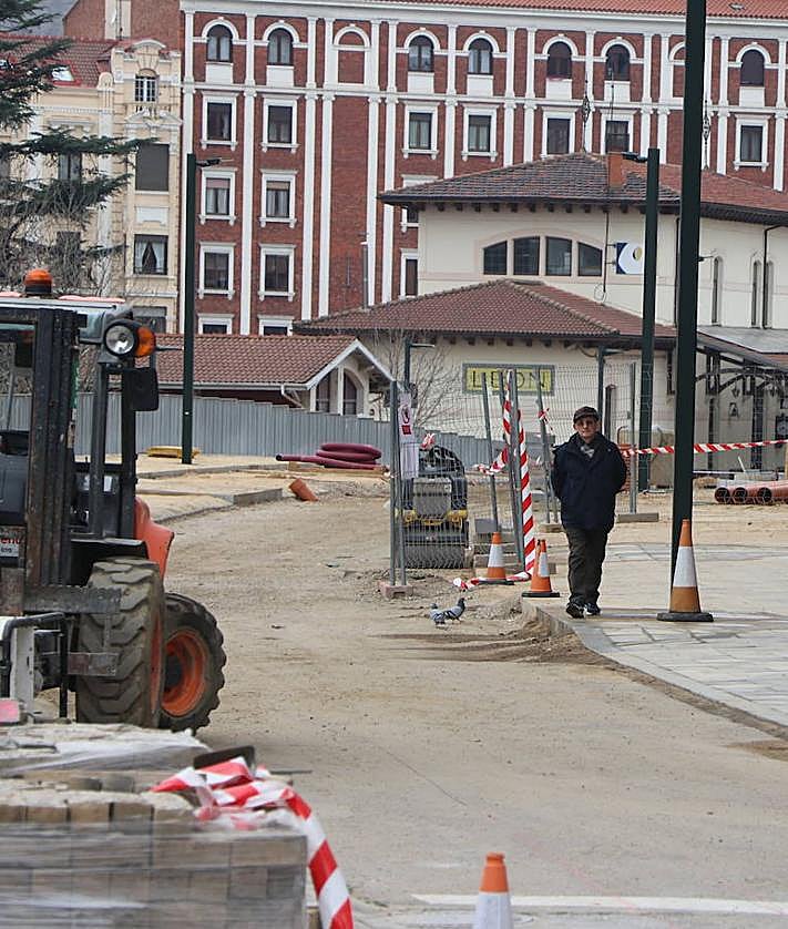Imagen secundaria 2 - Adif afirma que tendrá lista la urbanización de la estación de Matallana «en dos meses»