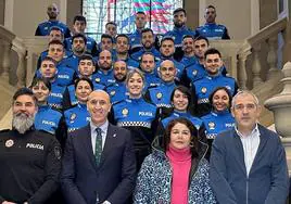 Los 27 nuevos agentes que se incorporan a la Policía Local de León.