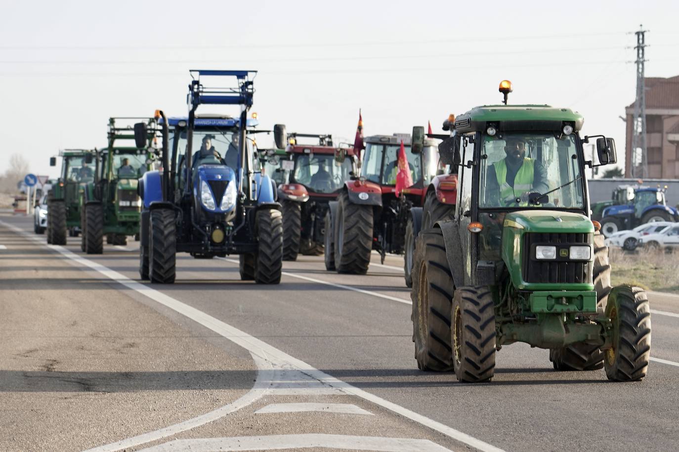 Tractorada por las carreteras de León