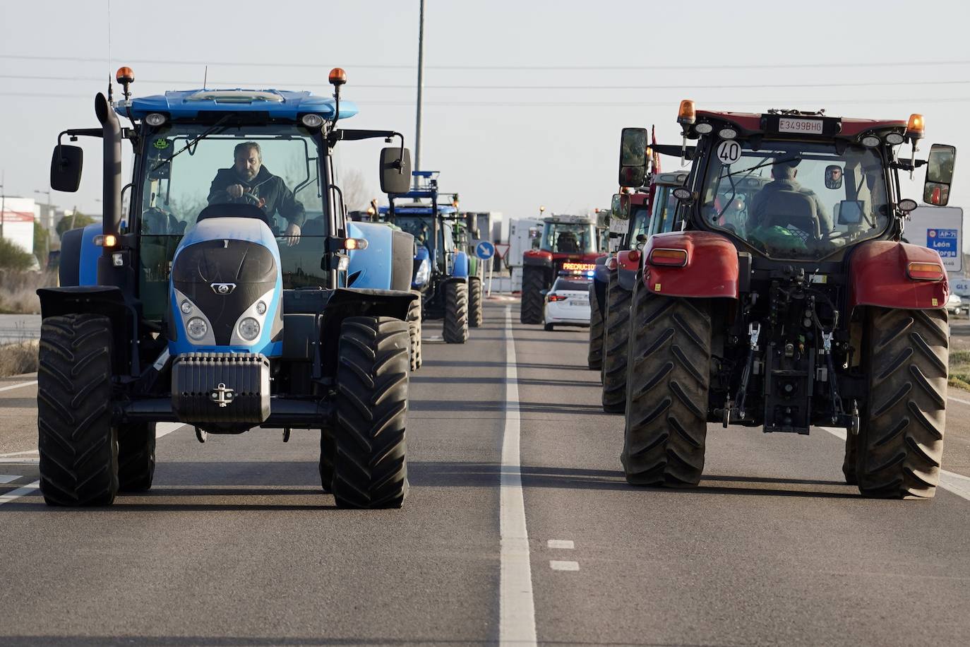 Tractorada por las carreteras de León