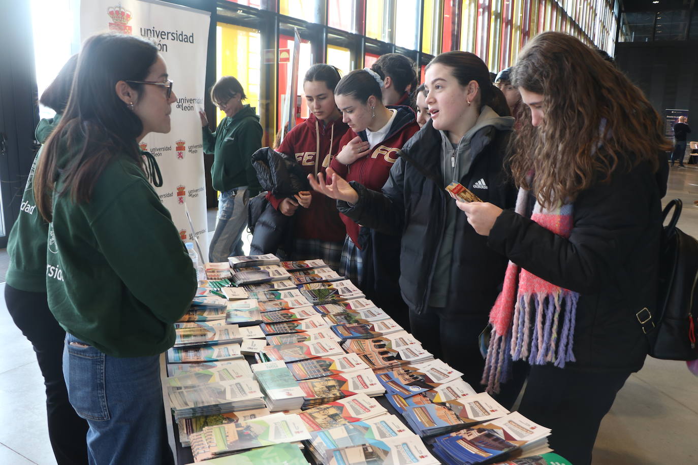 Universidad de León en la feria Unitour en el Palacio de Exposiciones de León.