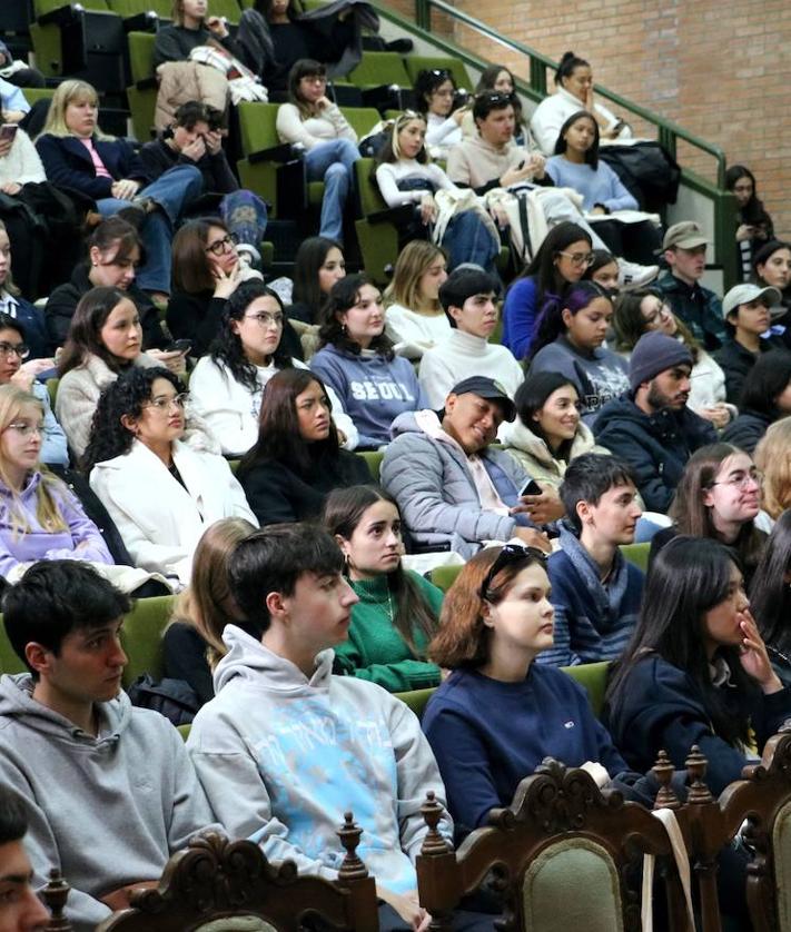 Imagen secundaria 2 - Alumnos internacionales de la ULE.