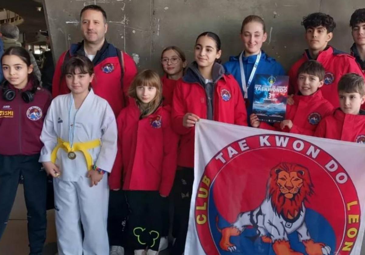 Siete medallas para el Club Taekwondo León en La Coruña