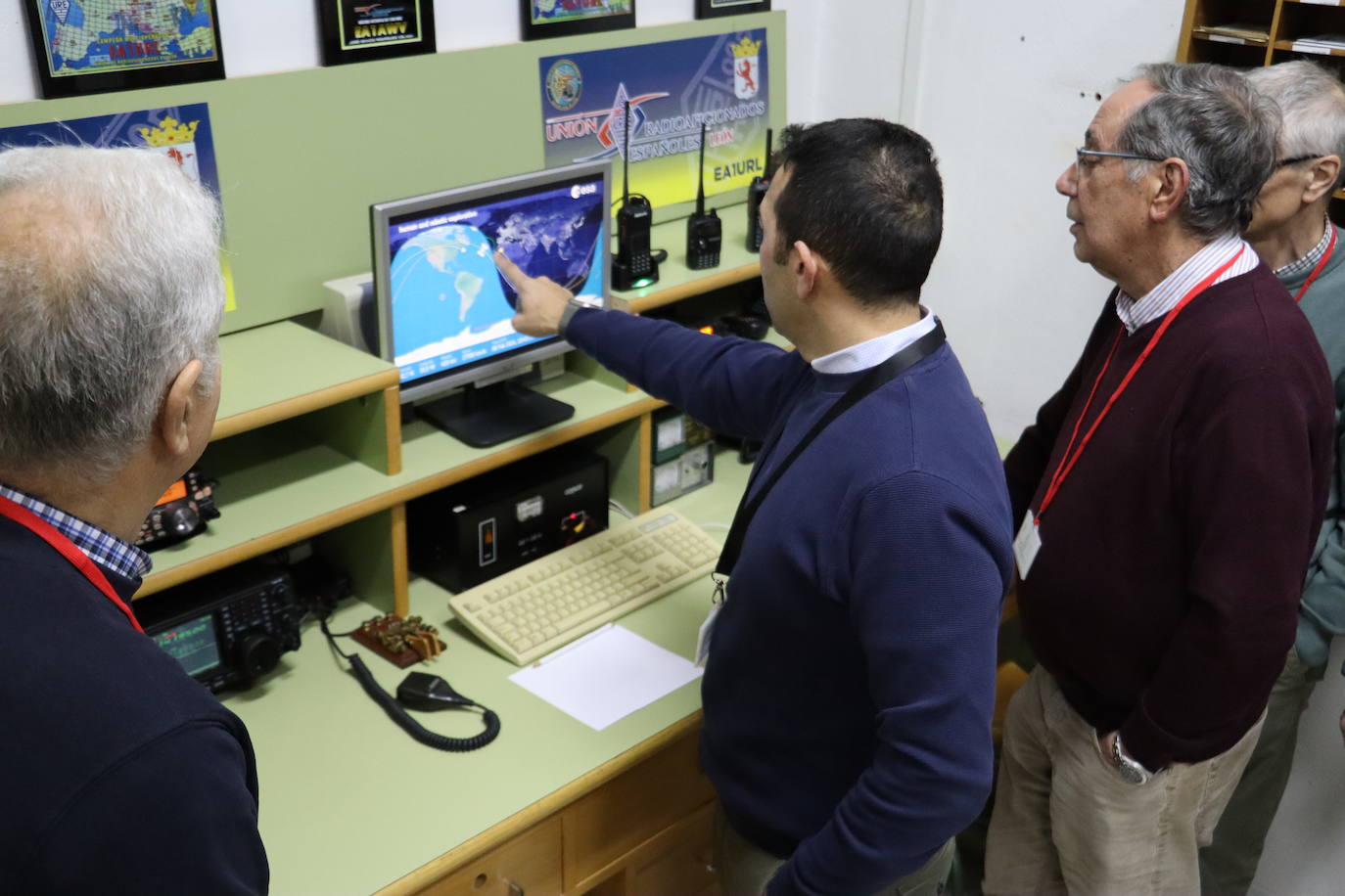 Los radioaficionados de León