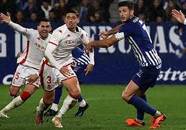 Una imagen del derbi de la primera vuelta en El Toralín.