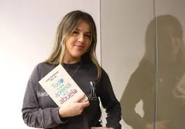 Lucía Gutiérrez, periodista de Leonoticias, influencer y escritora.