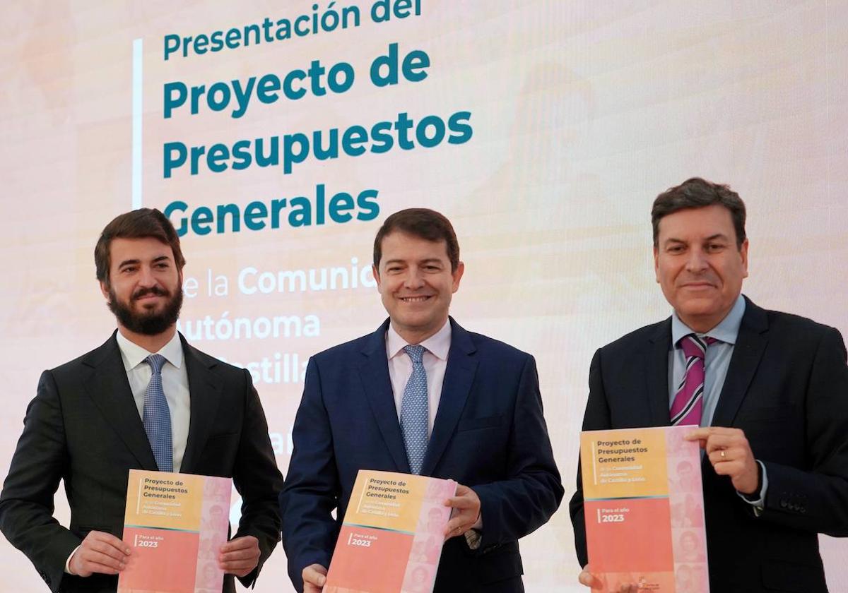 García-Gallardo, Fernández Mañueco y Fernández Carriedo este miércoles en la presentación.