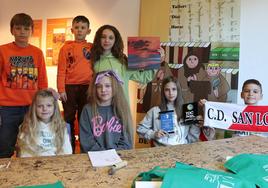 Un grupo de niños ucranianos participan en un reportaje con Leonoticias.