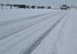 Imagen de una carretera de la provincia nevada.