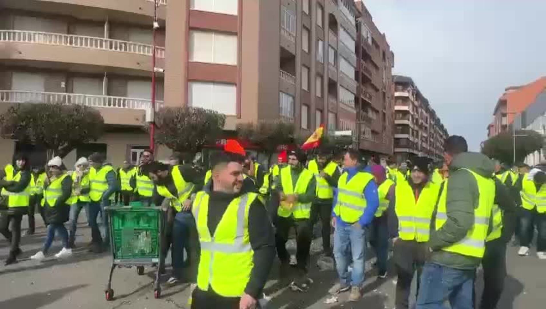 Decaleón 'vacía' Mercadona de productos extranjeros en La Bañeza