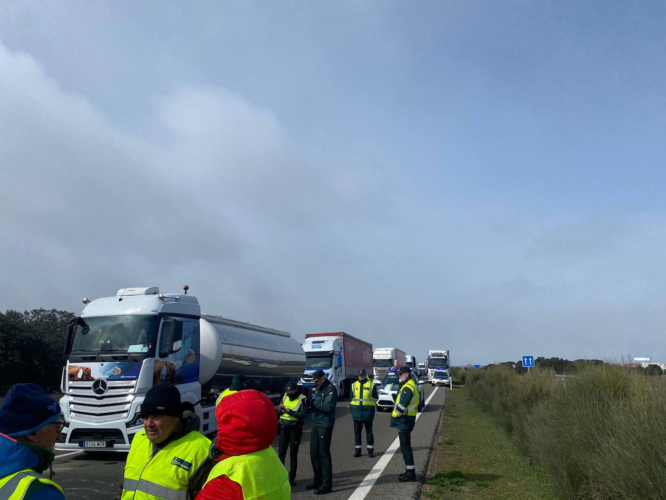 Corte en la A-6 por la plataforma Decaleón.