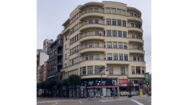 Imagen después - El edificio que cambió la arquitectura de León: La Casa Arriola