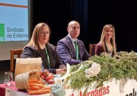 Acto Inaugural de las III Jornadas de Nutrición y Salud con la presencia del alcalde de León, José Antonio Díez Diaz, y de la secretaria general de SATSE Castilla y León, Mercedes Gago López.