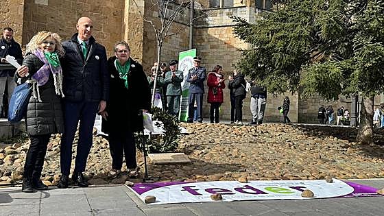 «Tenemos poca esperanza de vida porque no se investiga la cura»