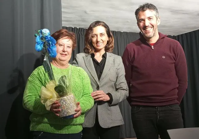 Reconocimiento a Monserrat Vidal por haber realizado 101 de las 108 rutas desde 2009.