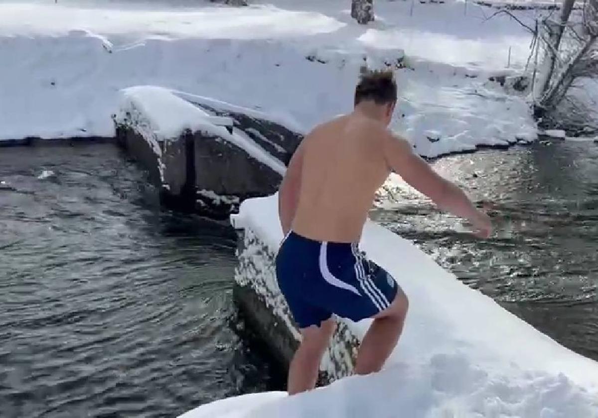 A falta de esquí, buenas son piscinas -a cero grados-