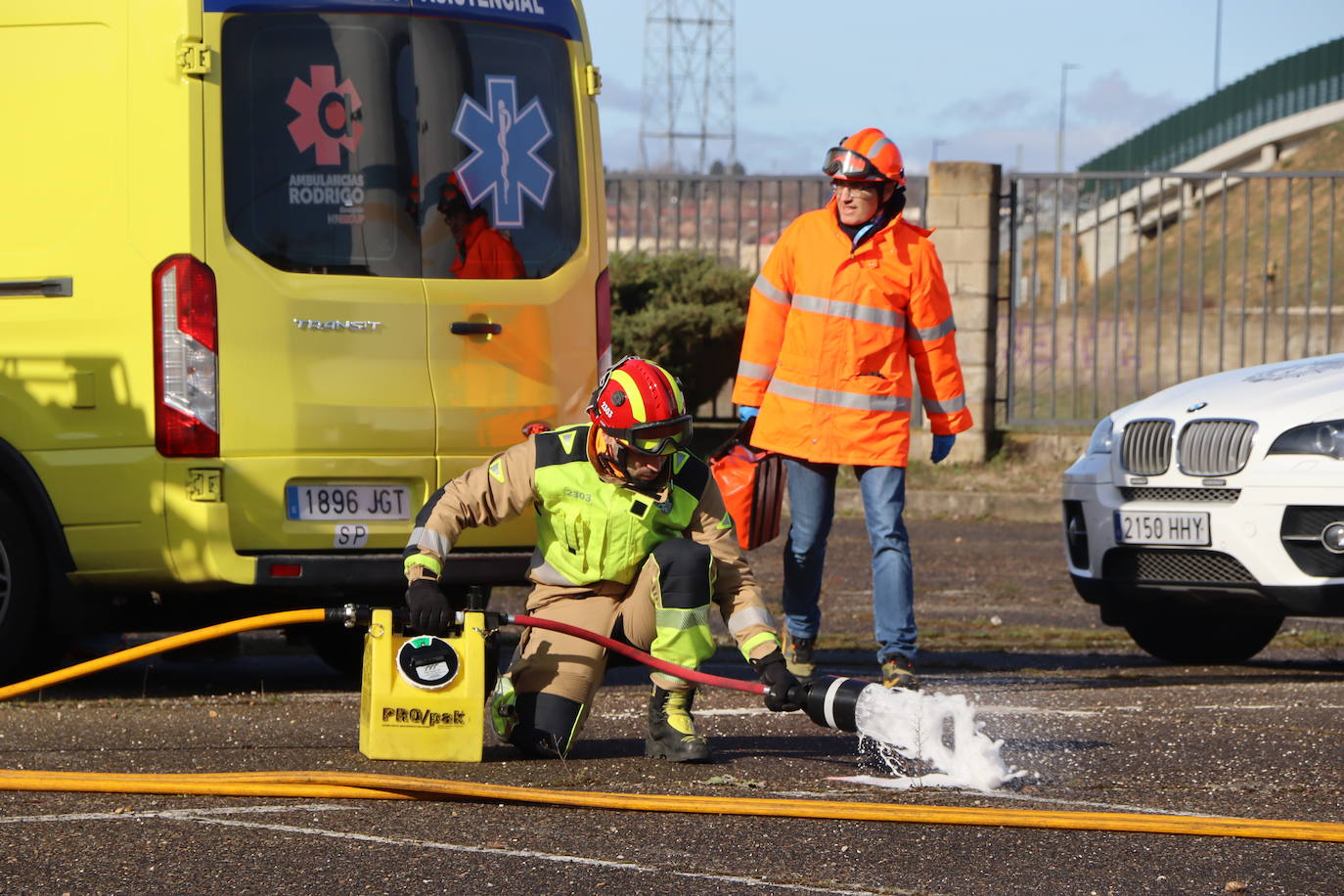 Simulacro efectuado por el cuerpo de Bomberos de León.