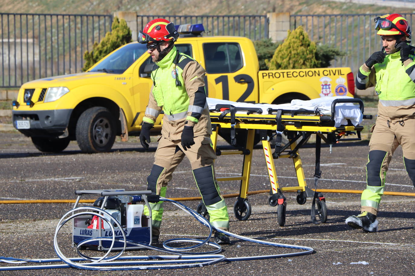 Simulacro efectuado por el cuerpo de Bomberos de León.