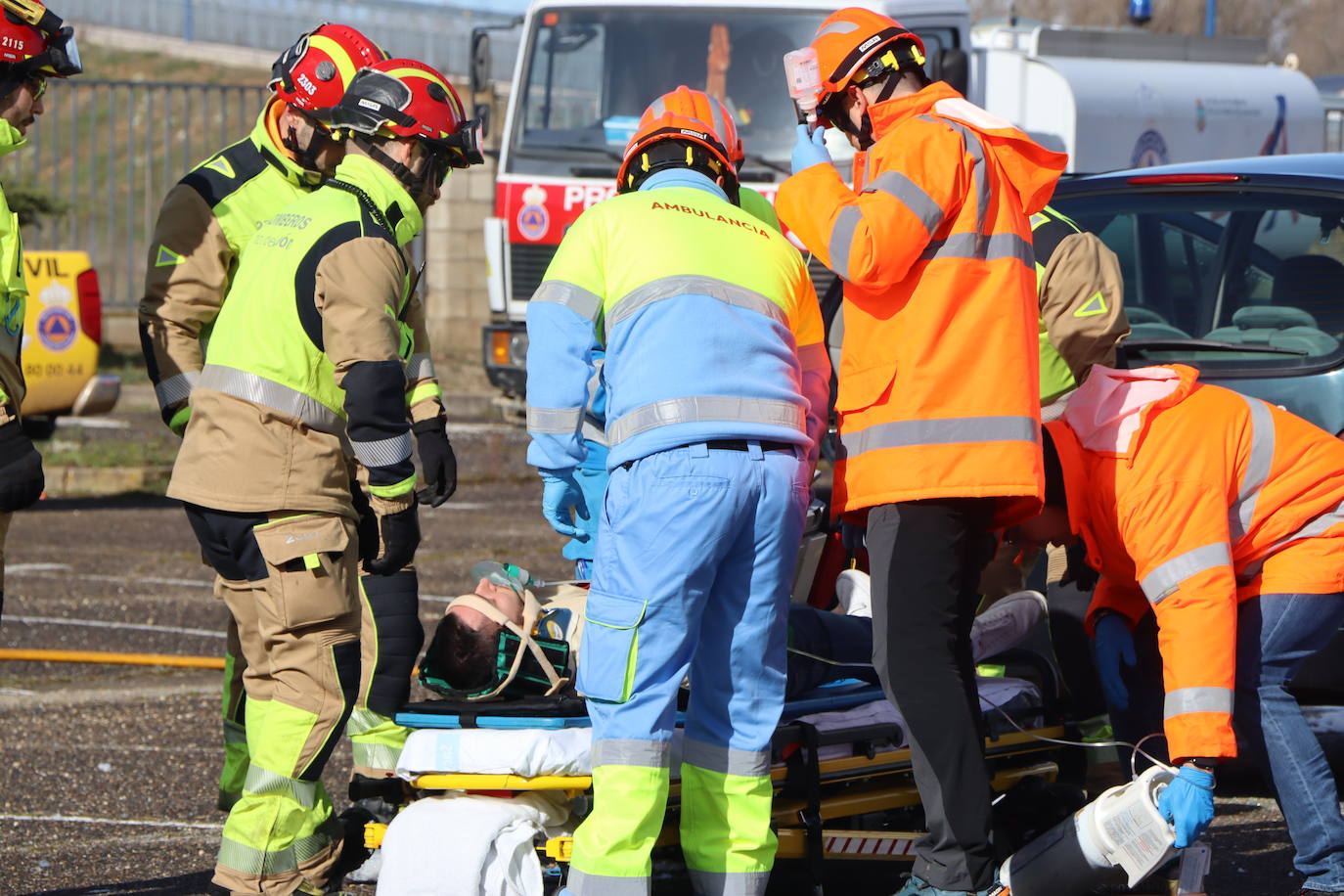 Simulacro efectuado por el cuerpo de Bomberos de León.