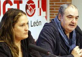 El secretario autonómico de UGT Servicios Públicos, Tomás Pérez Urueña, el delegado de sanidad de UGT en Zamora, Jerónimo Cantuche, la secretaria de sanidad UGT Servicios Públicos en la Comunidad, Rosa López y Marta Vian, delegada de Sanidad de UGT en Valladolid, explican la situación de los trabajadores del sector sanitario de Castilla y León.