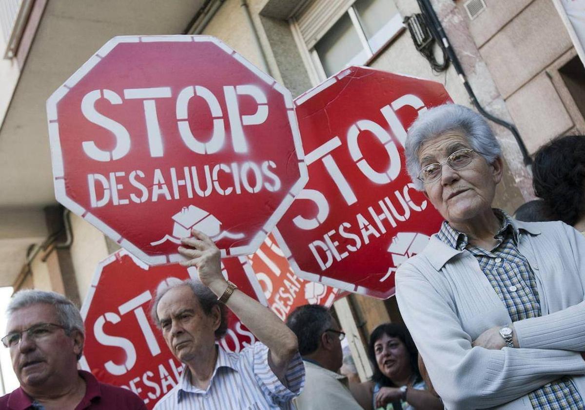 Las ejecuciones hipotecarias caen notablemente en León, que registra 60 en 2023