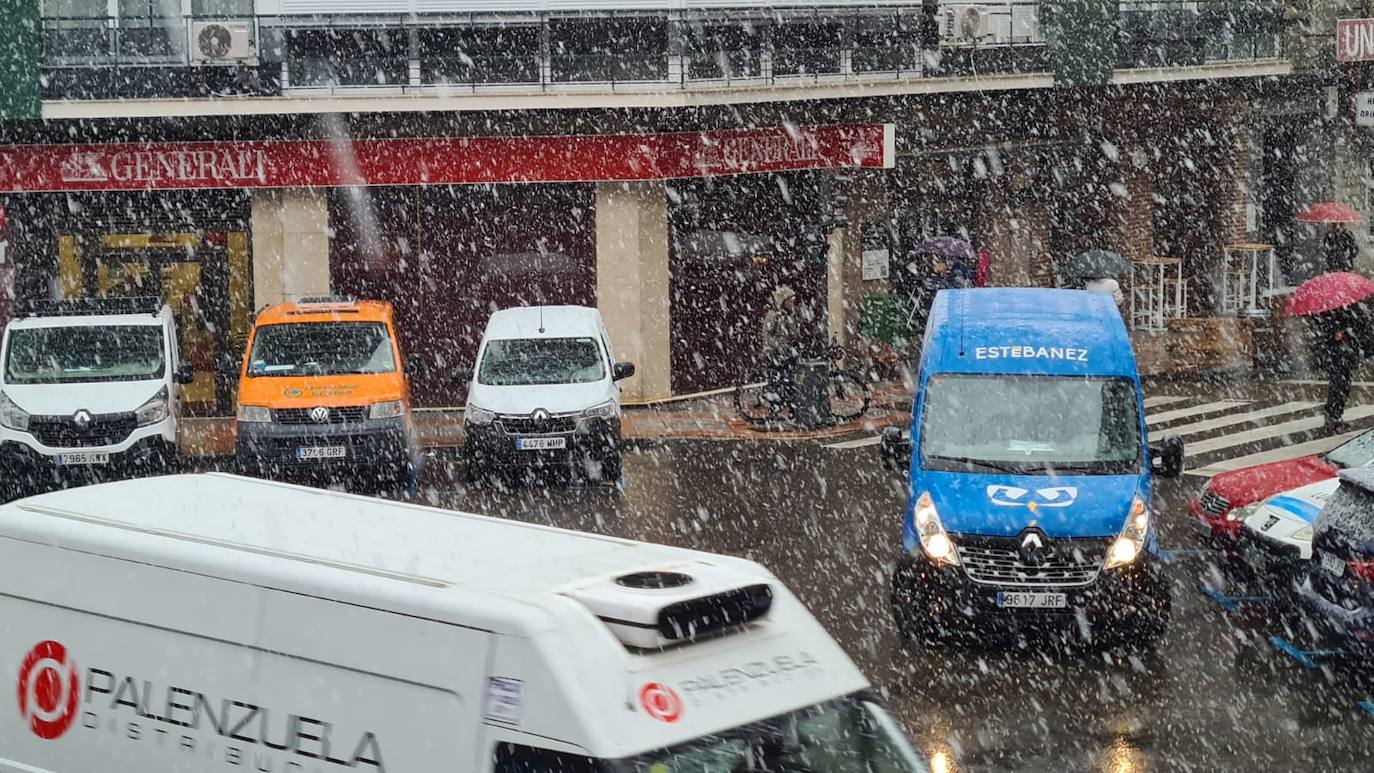 La nieve llega a León ciudad